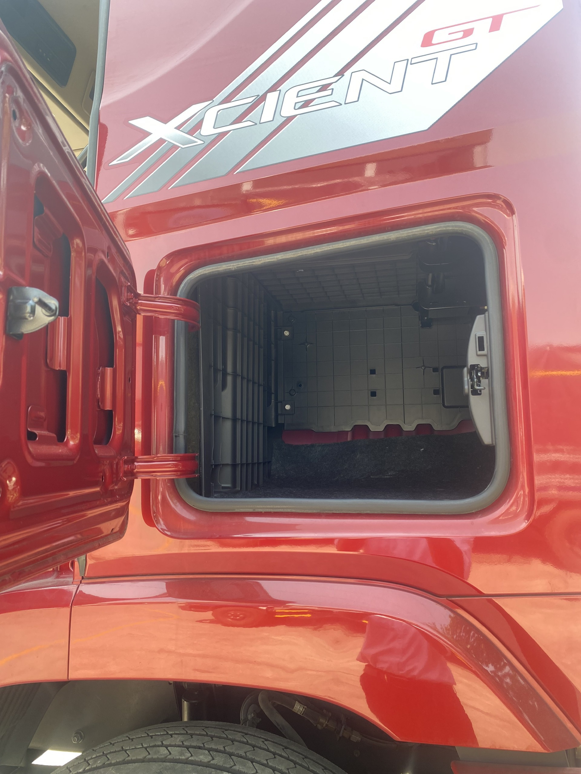 z3994643850130_3b8a116522f2df6eb2e7a520e5ed4982